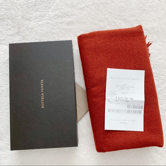 NWT Authentic Bottega Veneta Cashmere Silk Blend Scarf Unisex Ginger Red - Picture 6 of 7